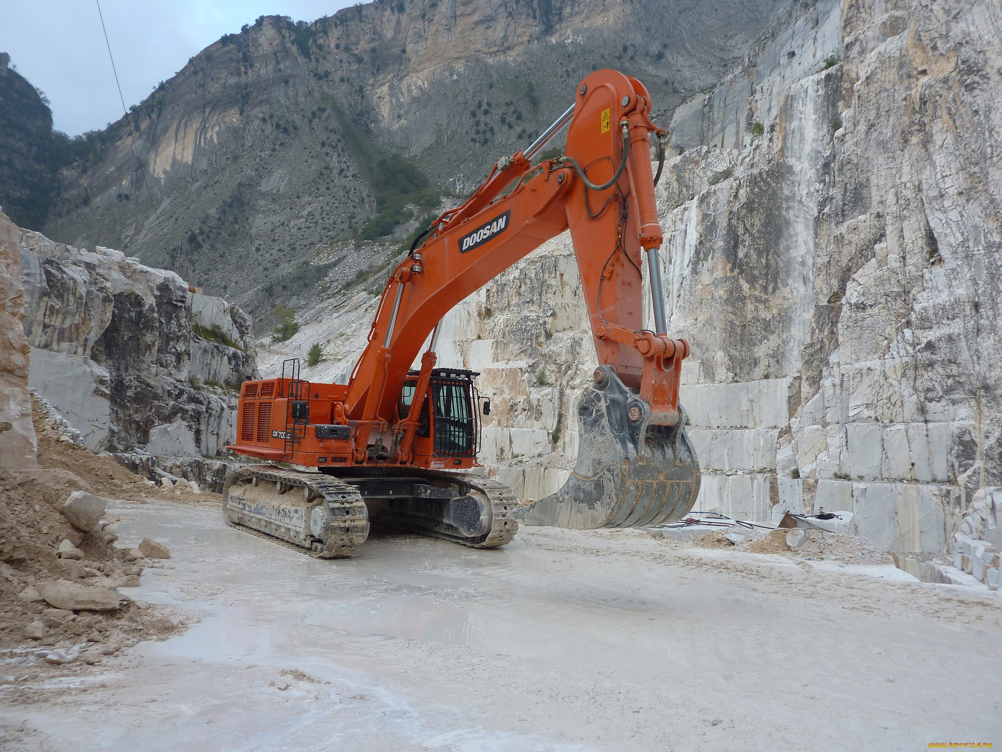doosan dx700lc excavator, , , , , 